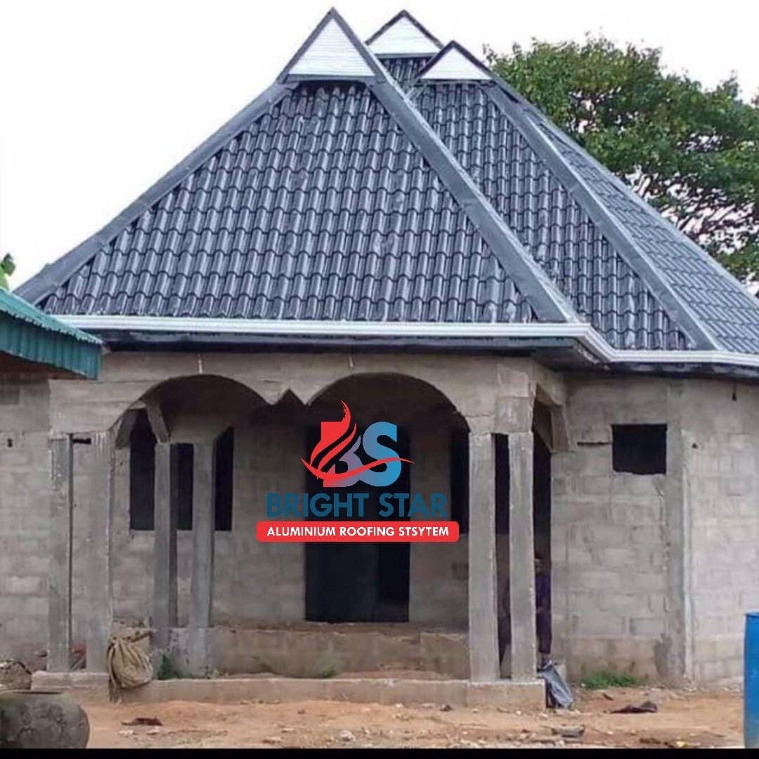 Grey hip roof on a bungalow
